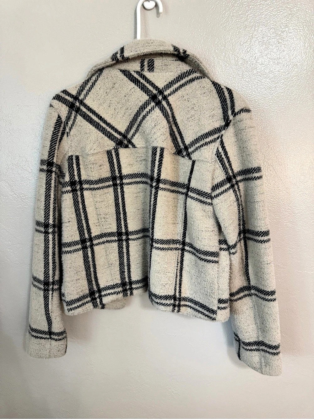 Z Supply Wakefield Plaid Jacket Beige & Black Small - Picture 3 of 6